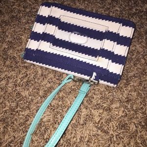 thirty-one Wristlet